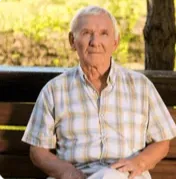 Julien R. – 50, Marseille, France